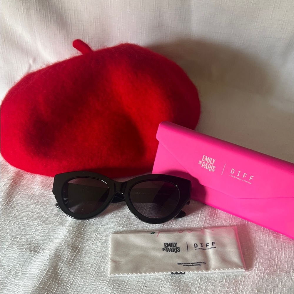Diff “Emily in Paris” Eyewear Black Sunglasses, case and Beret Bundle.